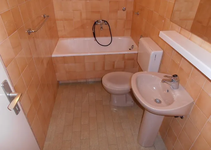 Besker * Μακάρσκα