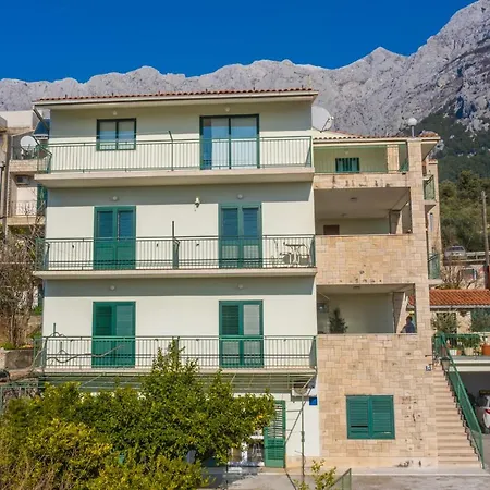 Daire Besker Makarska