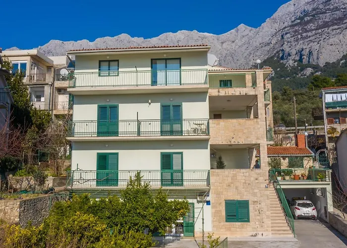 Daire Besker Makarska